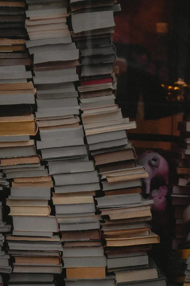 Курирование книжной коллекции: Искусство осознанного выбора для ценителей художественной литературы