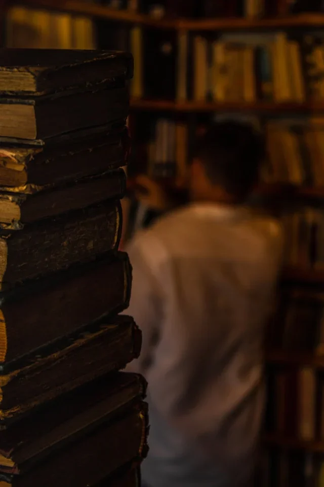 Соревнования по созданию рассказов с ограничениями: правила и примеры